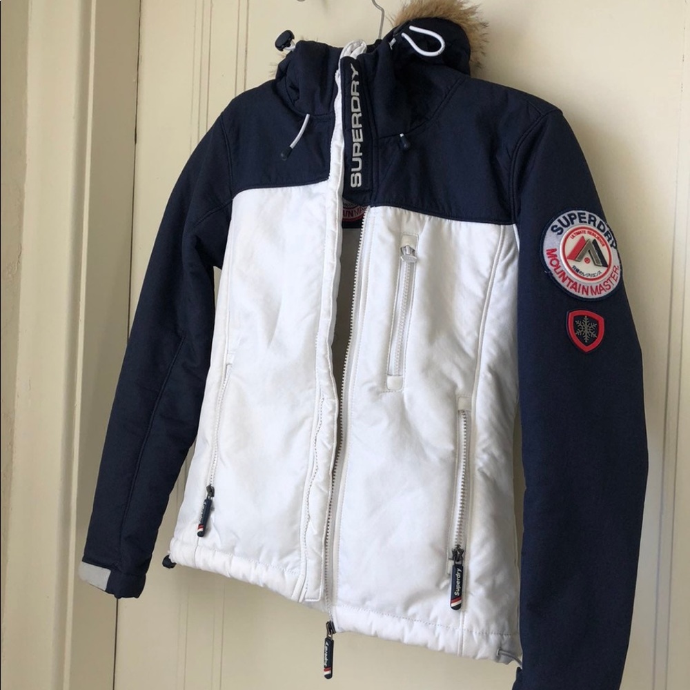 Superdry Jacket in XXS